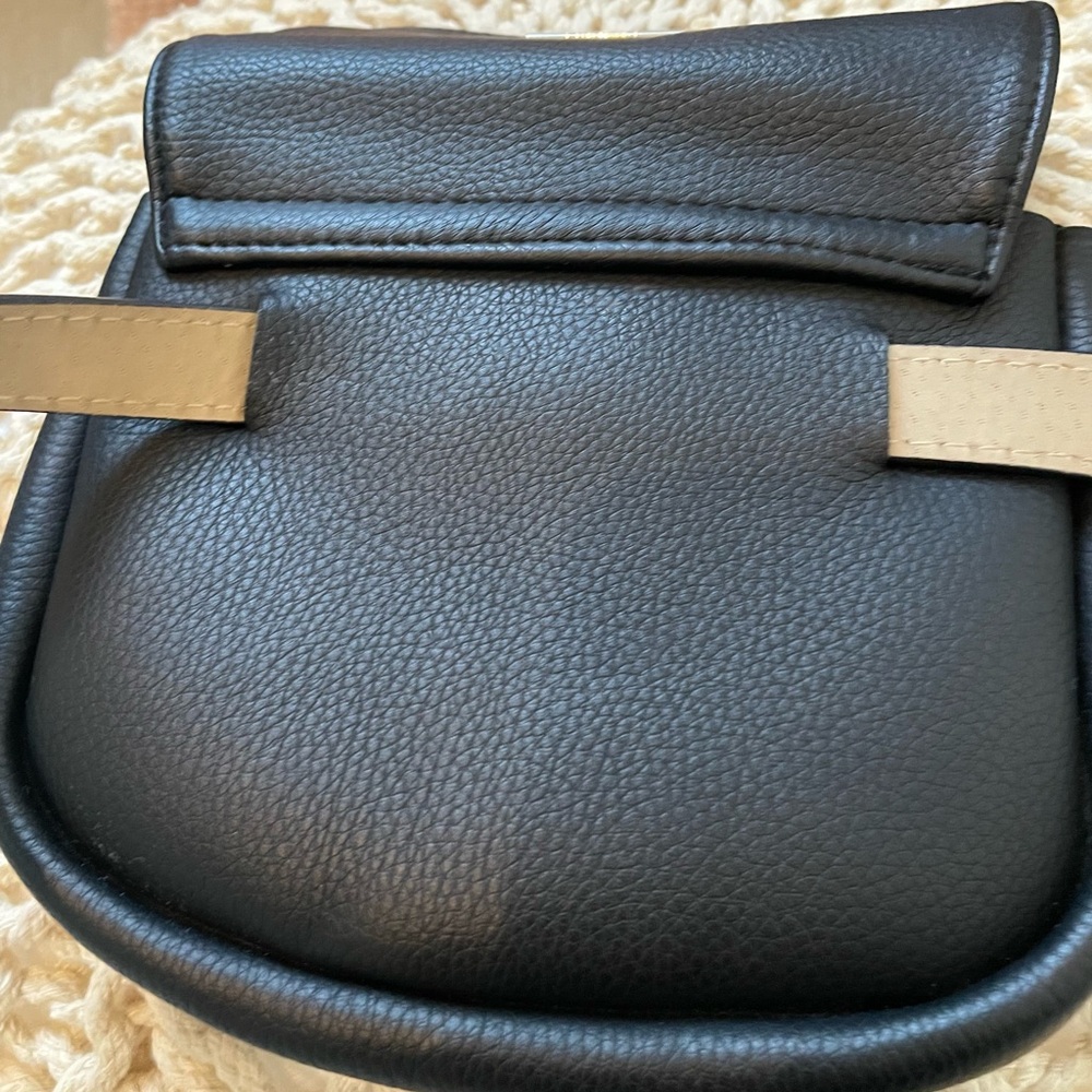 Vince Camuto Black Pebbled Leather Crossbody Belt Bag - Picture 6 of 9